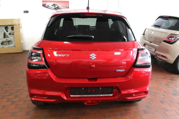 Suzuki Swift 1.2 Hybrid Comfort 61 kW image number 3