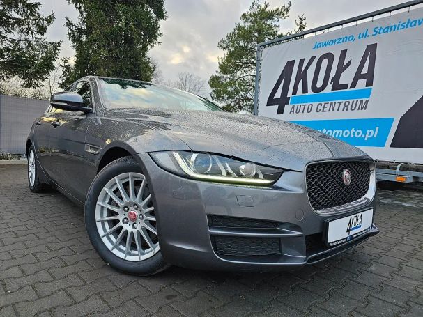 Jaguar XE E-Performance Portfolio 120 kW image number 1