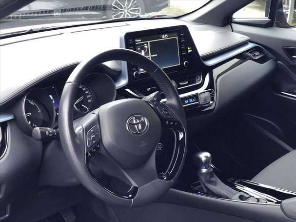 Toyota C-HR 2.0 Hybrid Bi-Tone 135 kW image number 17