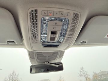 Car image 38