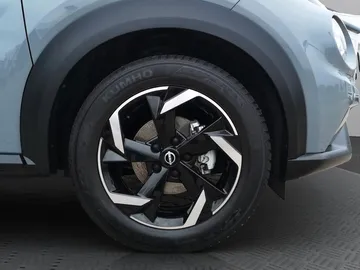 Car image 21