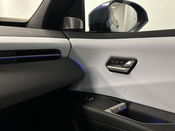 Car image 41