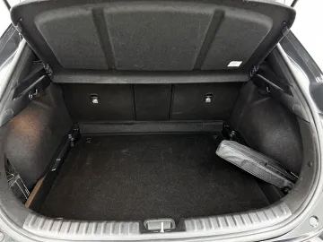 Car image 33