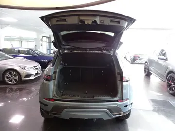 Car image 29