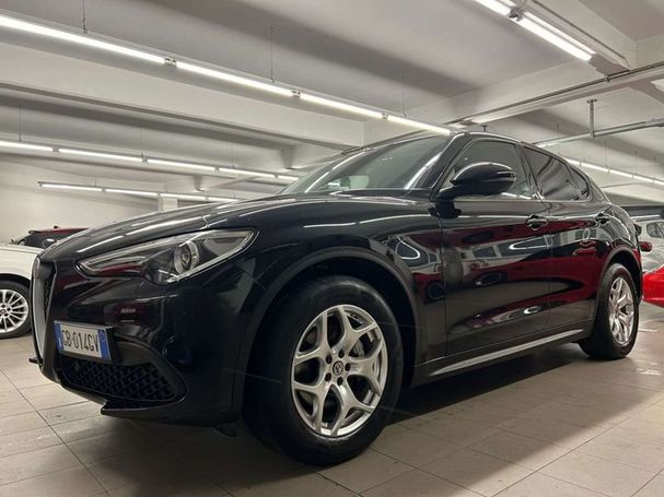 Alfa Romeo Stelvio 2.2 Diesel AT8 Business 118 kW image number 1