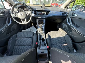 Car image 14