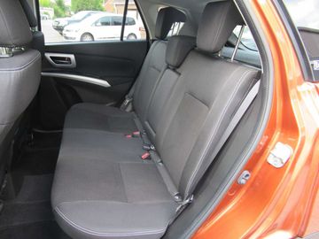 Car image 8