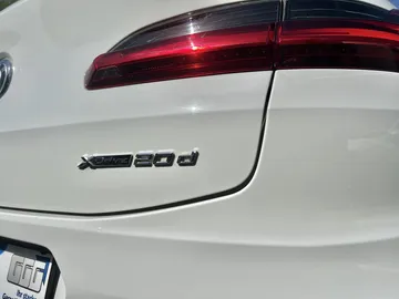 Car image 47