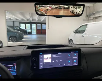 Car image 22