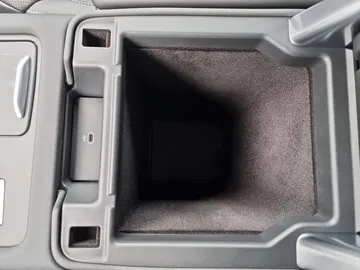Car image 41