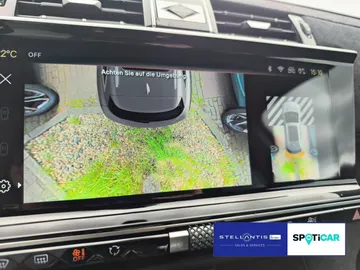 Car image 22