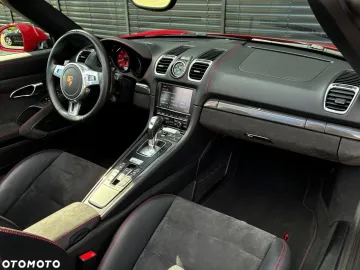 Car image 35