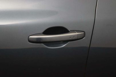 Car image 37