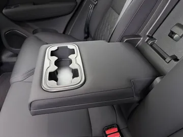 Car image 45