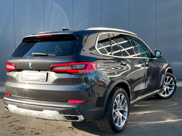 BMW X5 xDrive 195 kW image number 3