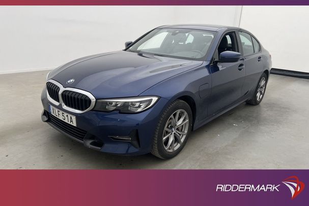 BMW 330e Sport Line 216 kW image number 1