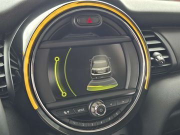 Car image 38