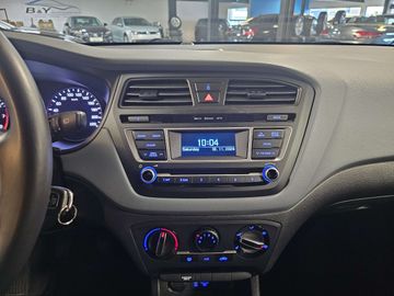 Car image 21