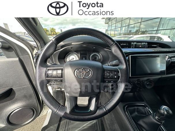 Toyota Hilux D Cab 2.4 4D 4WD 110 kW image number 20