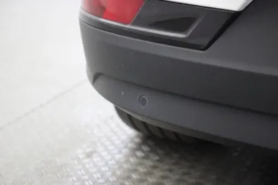 Car image 33