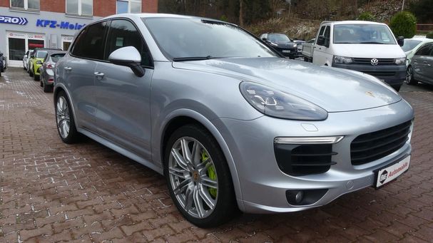 Porsche Cayenne S E-Hybrid 306 kW image number 2