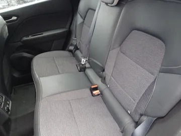Car image 27