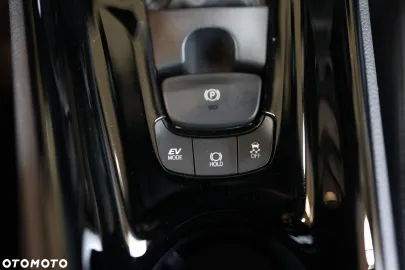 Car image 33
