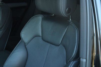 Car image 41