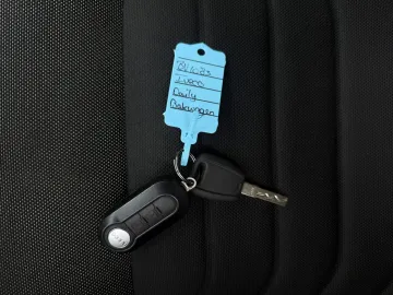 Car image 31