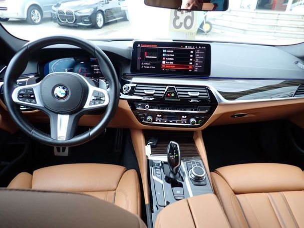 BMW 530i Touring 185 kW image number 8