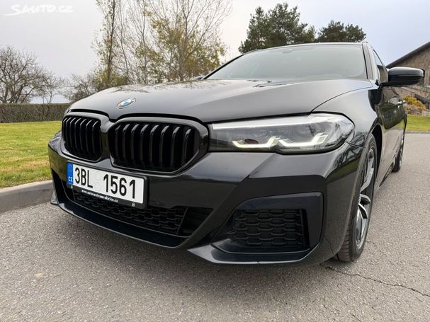 BMW 530d Touring xDrive 210 kW image number 13