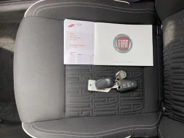 Car image 36