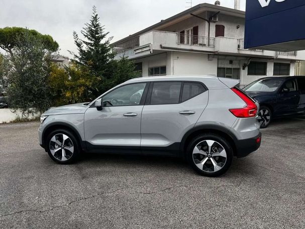 Volvo XC40 B3 Core 120 kW image number 7