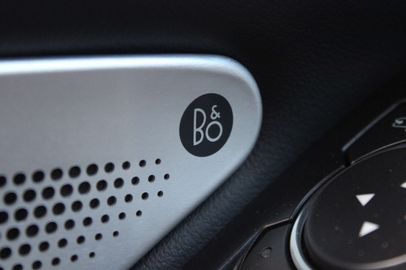 Car image 37