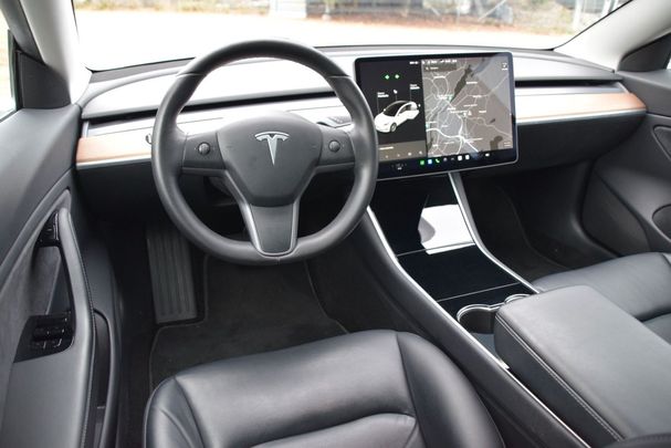 Tesla Model 3 Long Range AWD 324 kW image number 9