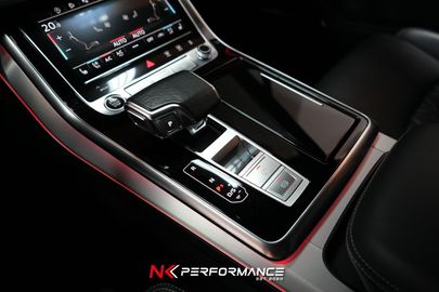 Car image 37