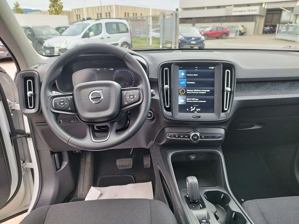 Volvo XC40 1.5 T2 Momentum 95 kW image number 12