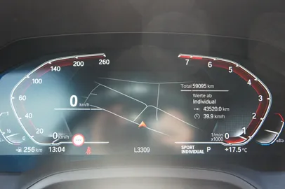 Car image 30