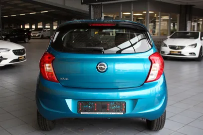 Car image 5
