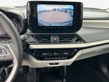 Car image 12