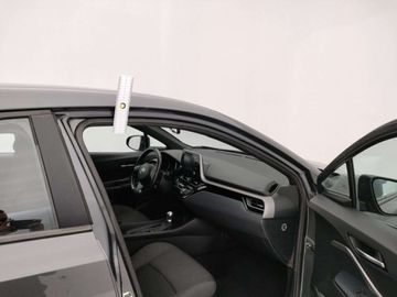 Car image 38