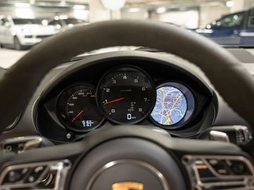 Car image 37