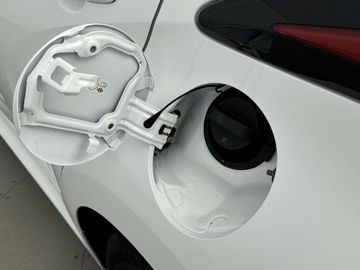 Car image 37