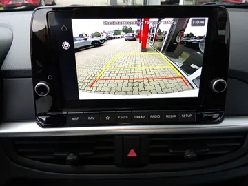 Car image 25