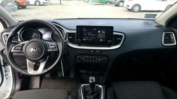 Kia Ceed 1.0 T-GDI 74 kW image number 18