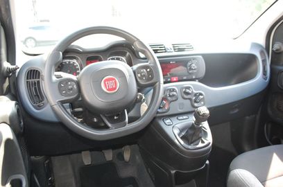 Car image 11