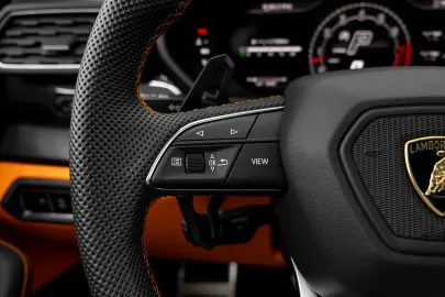 Car image 38