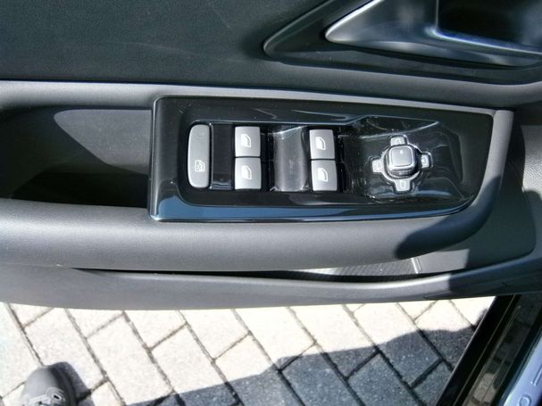 Citroen C5 X Hybrid 225 Shine Pack e-EAT8 165 kW image number 12