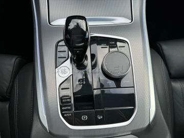 Car image 39