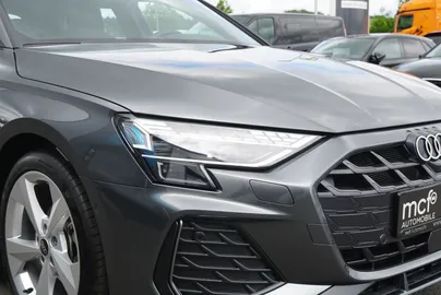 Car image 37